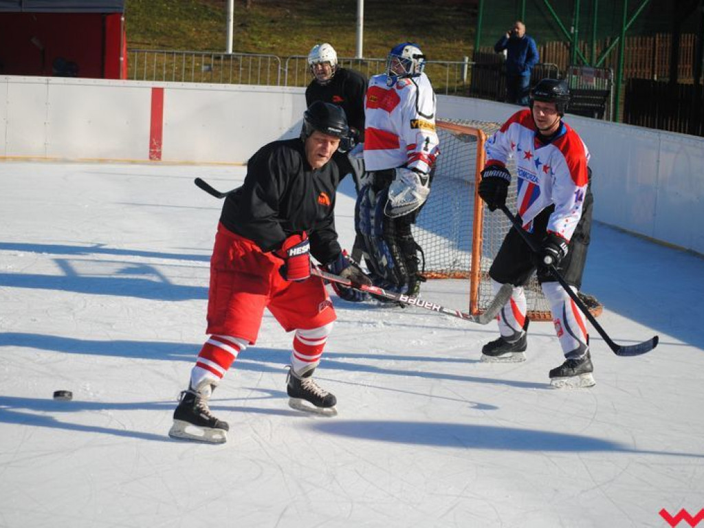 Mecz na podsumowanie pięćdziesięciu lat gry w hokeja na lodzie