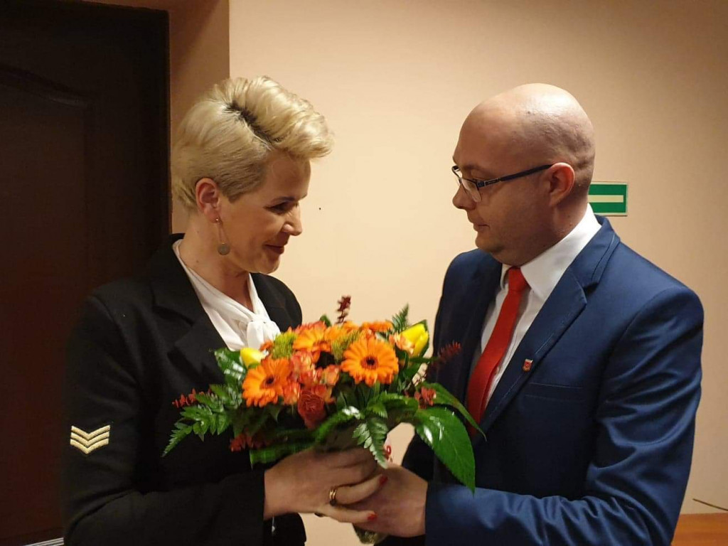 Nowy radny złożył ślubowanie, a sołtys proponuje dawać ludziom pampersy
