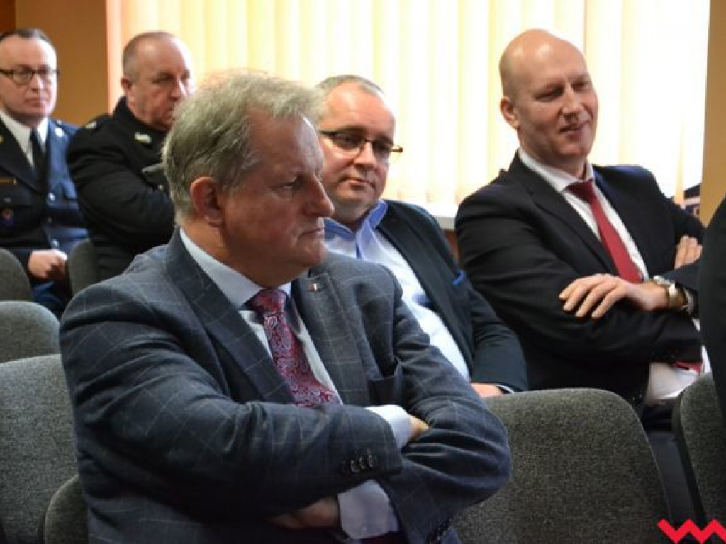 Strażacy podsumowali rok. Oficjalnie przekazano im też kluczyki do podnośnika