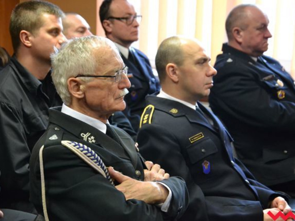 Strażacy podsumowali rok. Oficjalnie przekazano im też kluczyki do podnośnika