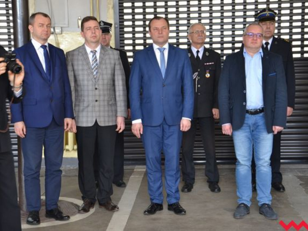Strażacy podsumowali rok. Oficjalnie przekazano im też kluczyki do podnośnika