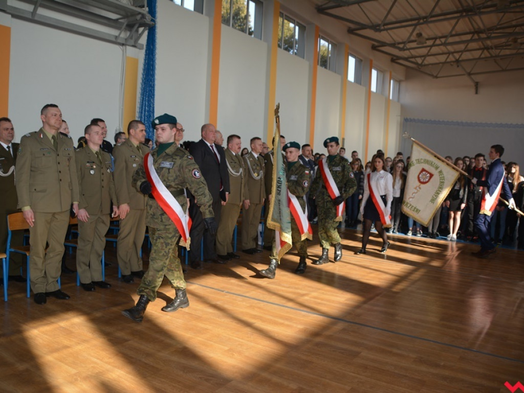 Umowa między ZSTiO a Szkołą Podoficerską Wojsk Lądowych podpisana w dzień patrona