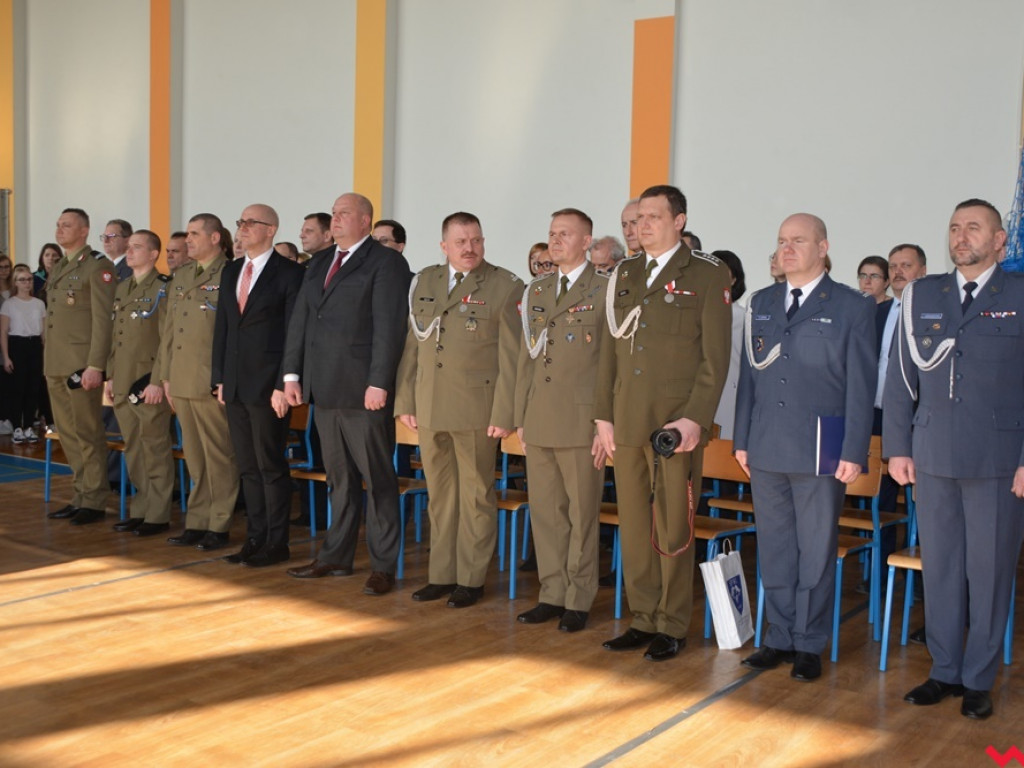 Umowa między ZSTiO a Szkołą Podoficerską Wojsk Lądowych podpisana w dzień patrona