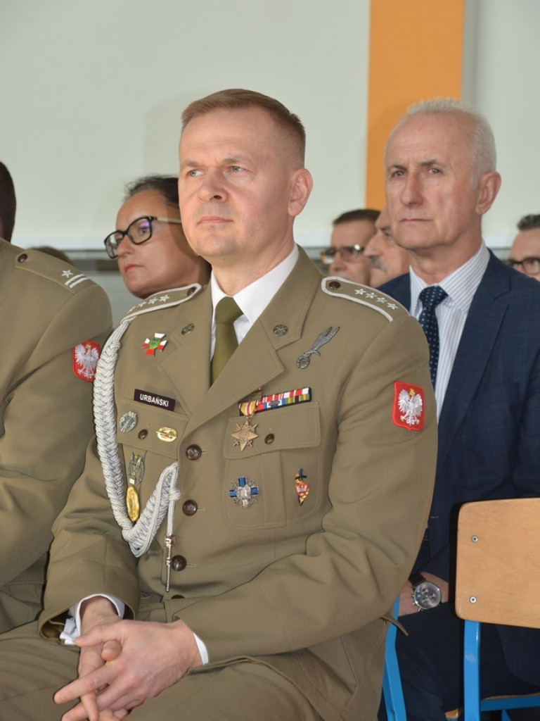 Umowa między ZSTiO a Szkołą Podoficerską Wojsk Lądowych podpisana w dzień patrona