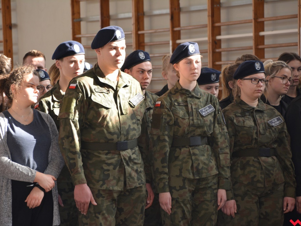 Umowa między ZSTiO a Szkołą Podoficerską Wojsk Lądowych podpisana w dzień patrona