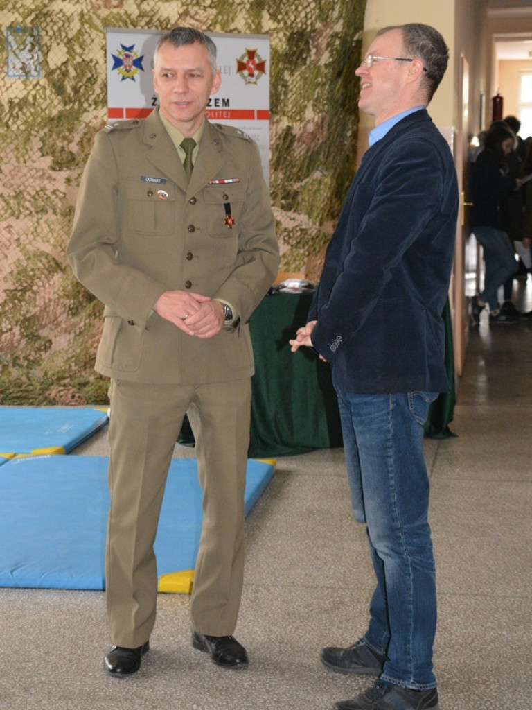 Kandydaci i kandydatki zapoznali się z ofertą edukacyjną Zespołu Szkół Technicznych i Ogólnokształcących