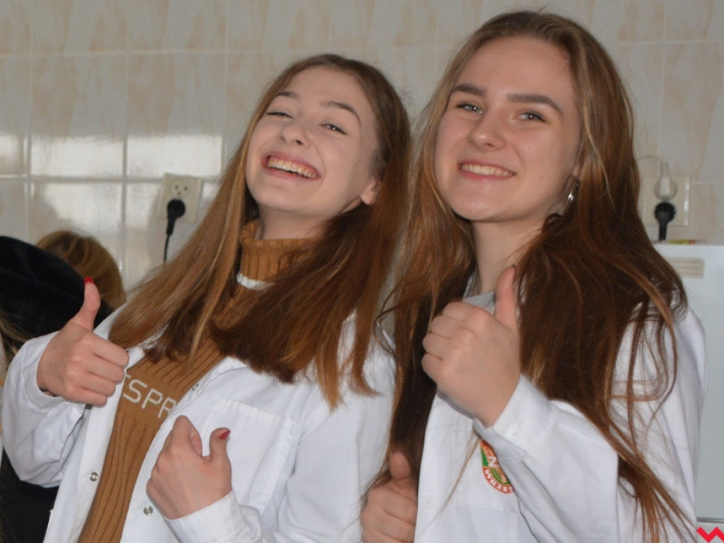 Kandydaci i kandydatki zapoznali się z ofertą edukacyjną Zespołu Szkół Technicznych i Ogólnokształcących