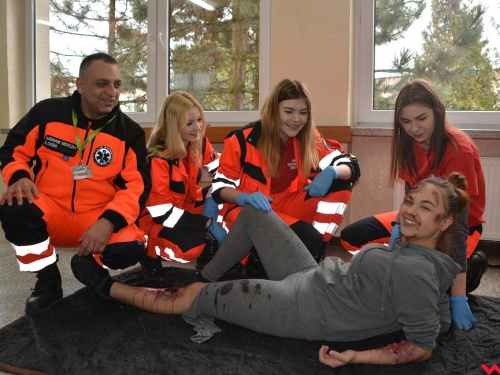 Kandydaci i kandydatki zapoznali się z ofertą edukacyjną Zespołu Szkół Technicznych i Ogólnokształcących