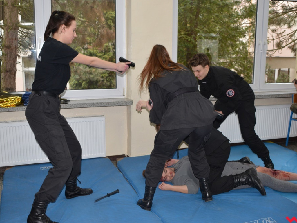 Kandydaci i kandydatki zapoznali się z ofertą edukacyjną Zespołu Szkół Technicznych i Ogólnokształcących