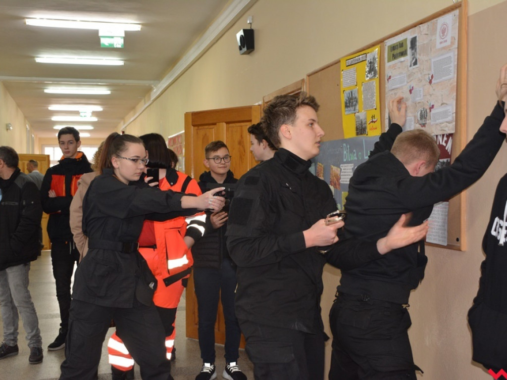 Kandydaci i kandydatki zapoznali się z ofertą edukacyjną Zespołu Szkół Technicznych i Ogólnokształcących