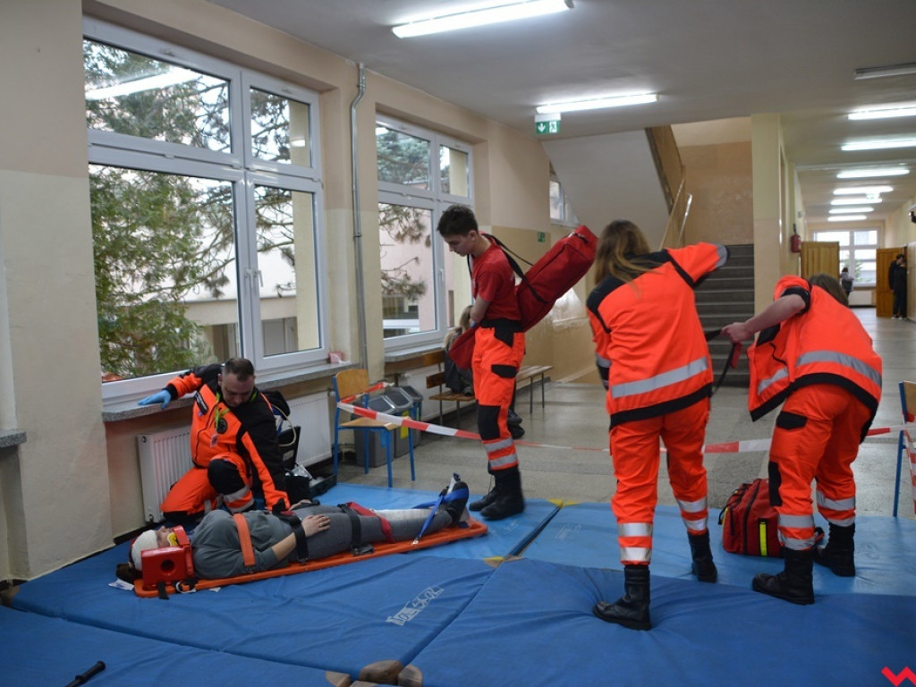Kandydaci i kandydatki zapoznali się z ofertą edukacyjną Zespołu Szkół Technicznych i Ogólnokształcących