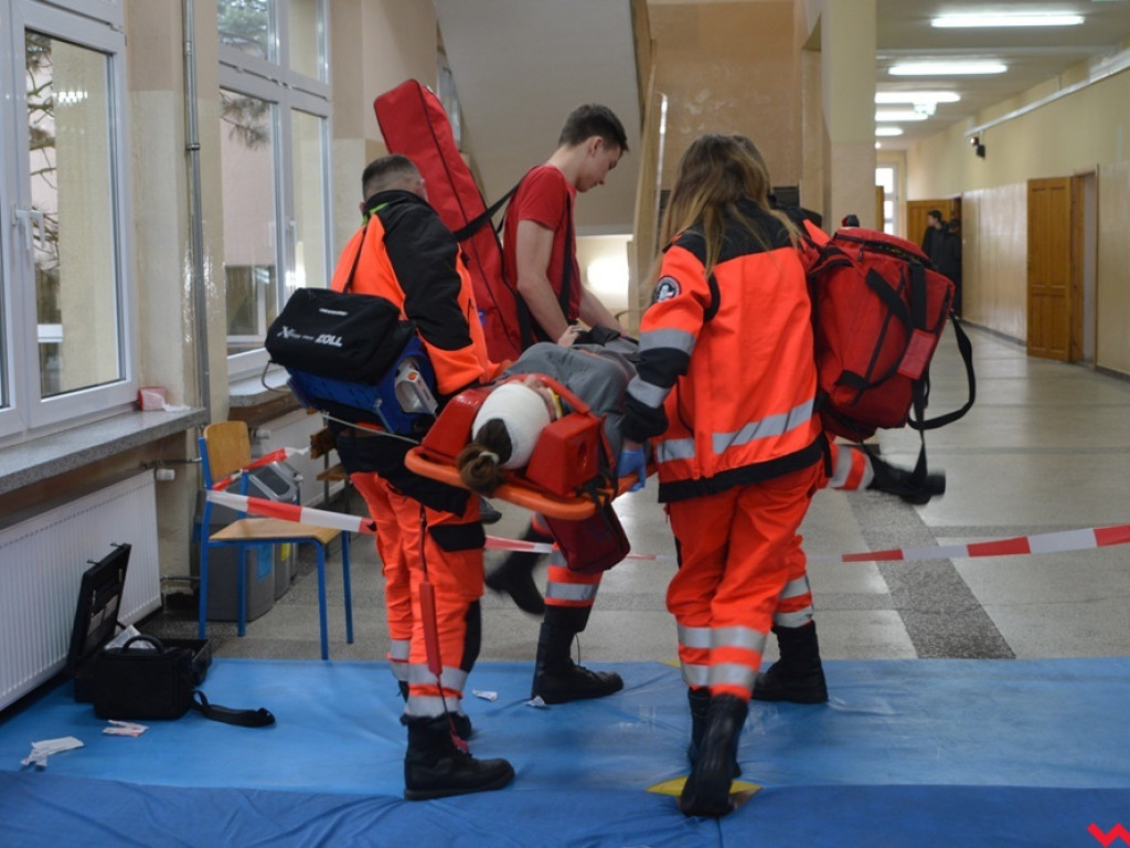 Kandydaci i kandydatki zapoznali się z ofertą edukacyjną Zespołu Szkół Technicznych i Ogólnokształcących