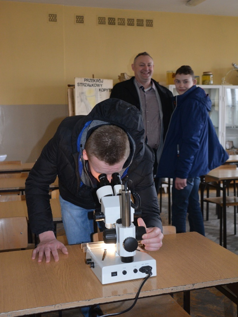 Kandydaci i kandydatki zapoznali się z ofertą edukacyjną Zespołu Szkół Technicznych i Ogólnokształcących