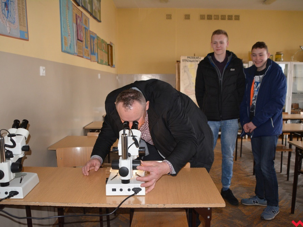 Kandydaci i kandydatki zapoznali się z ofertą edukacyjną Zespołu Szkół Technicznych i Ogólnokształcących