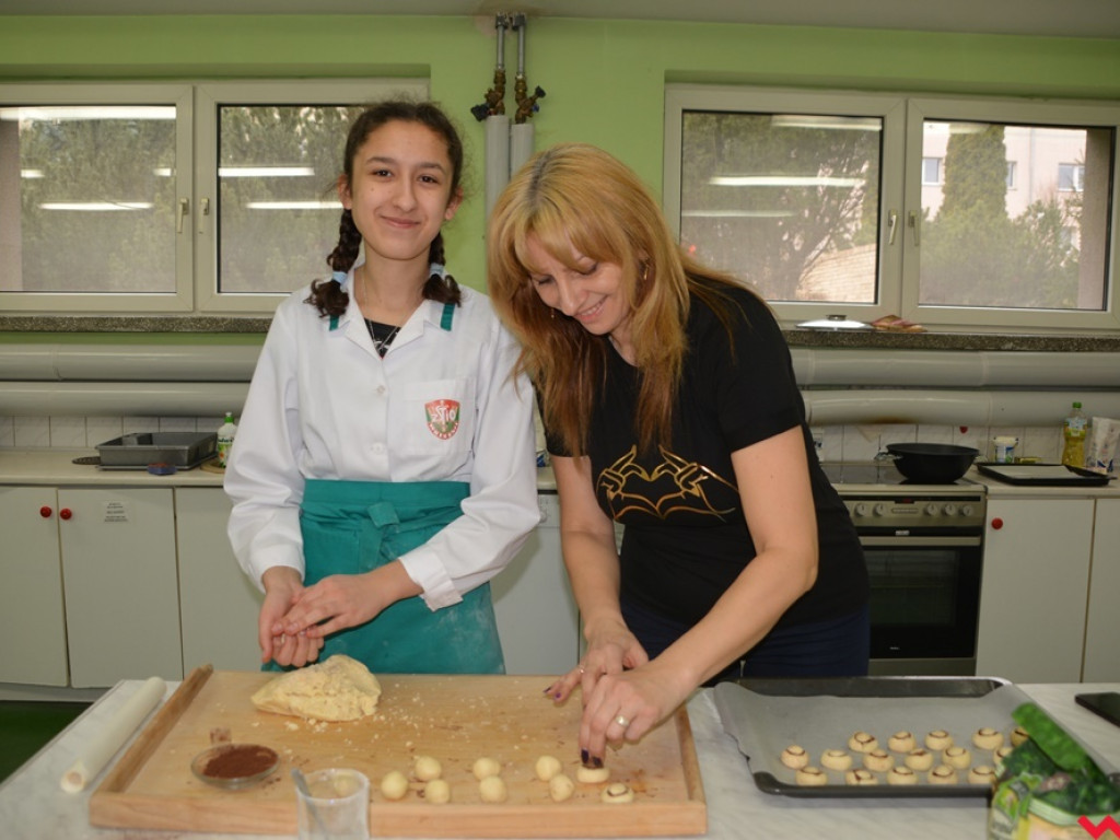 Kandydaci i kandydatki zapoznali się z ofertą edukacyjną Zespołu Szkół Technicznych i Ogólnokształcących