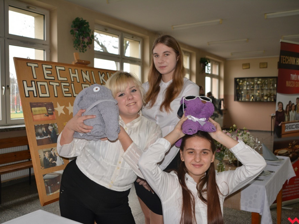 Kandydaci i kandydatki zapoznali się z ofertą edukacyjną Zespołu Szkół Technicznych i Ogólnokształcących