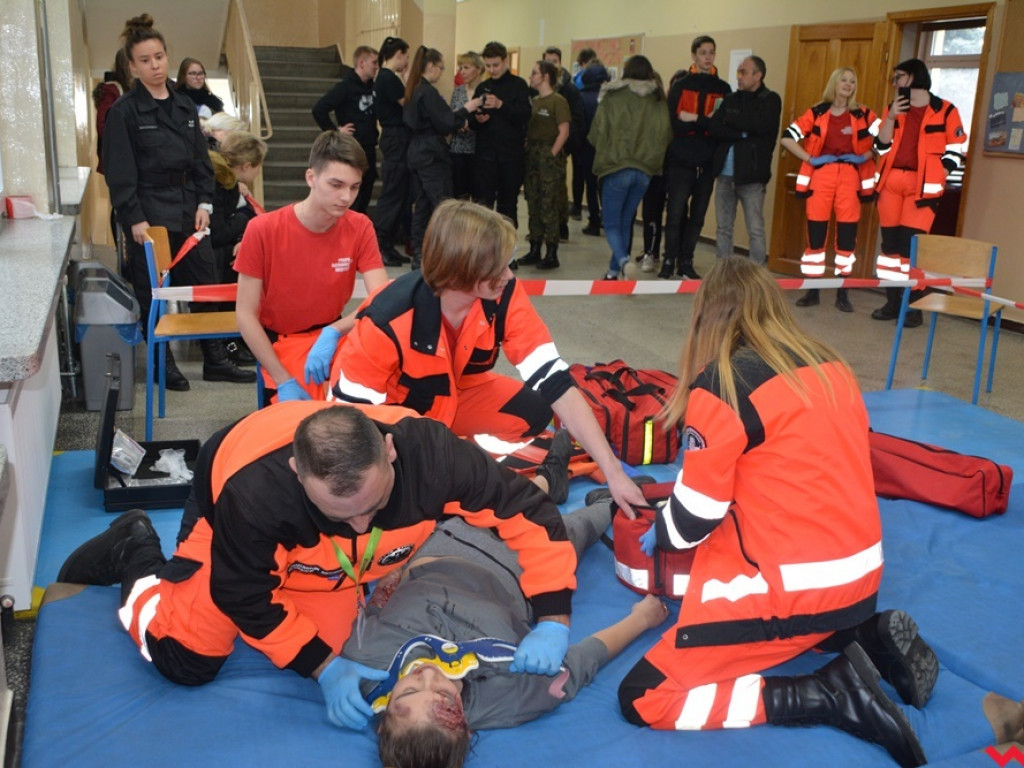 Kandydaci i kandydatki zapoznali się z ofertą edukacyjną Zespołu Szkół Technicznych i Ogólnokształcących