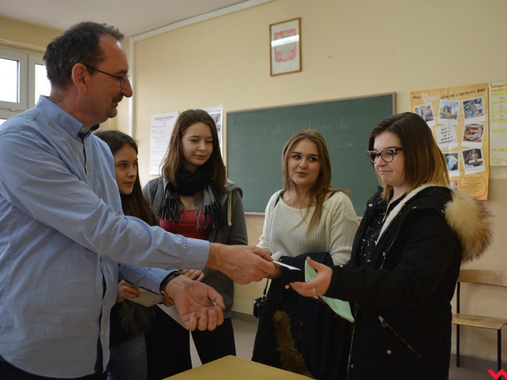 Kandydaci i kandydatki zapoznali się z ofertą edukacyjną Zespołu Szkół Technicznych i Ogólnokształcących