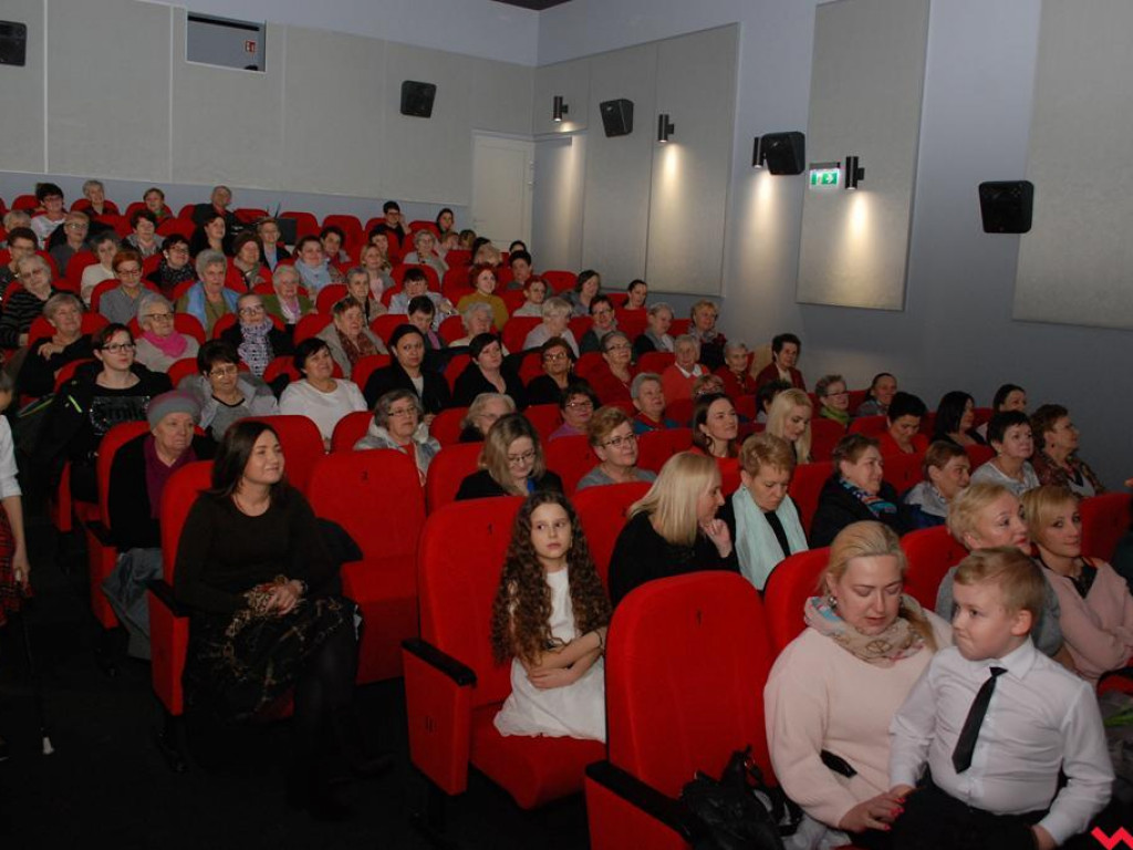 Kabaretowy Dzień Kobiet w Pyzdrach