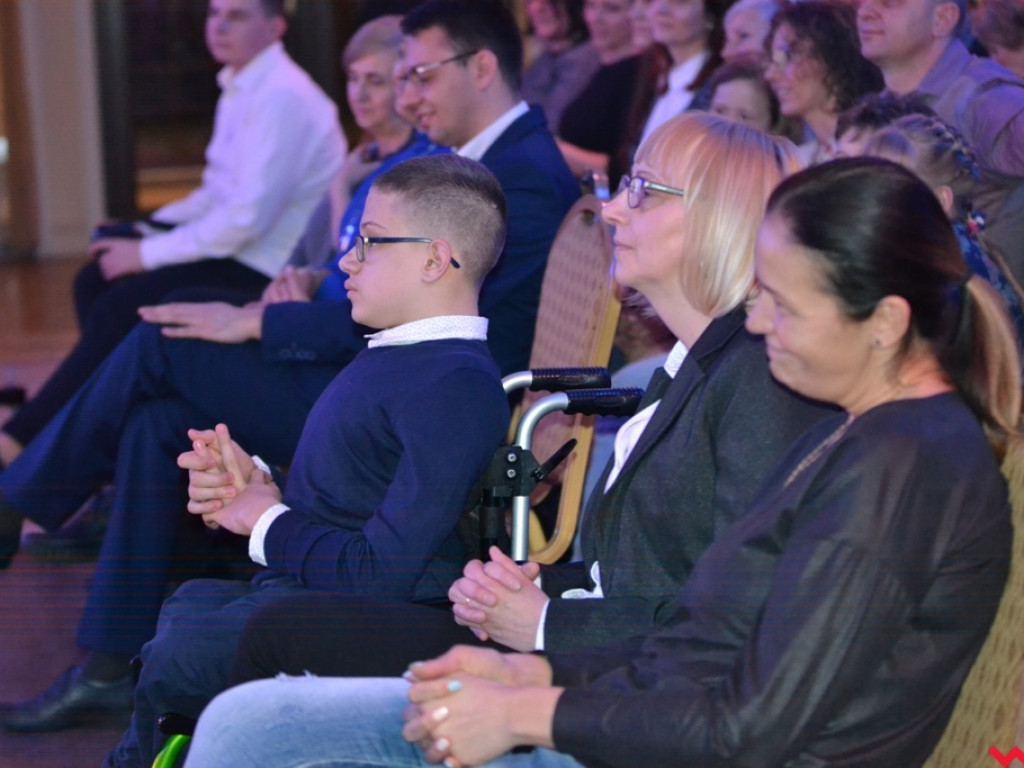 Koncert marzeń dla Mikołaja. Młodzież po raz kolejny pokazała jak pomagać