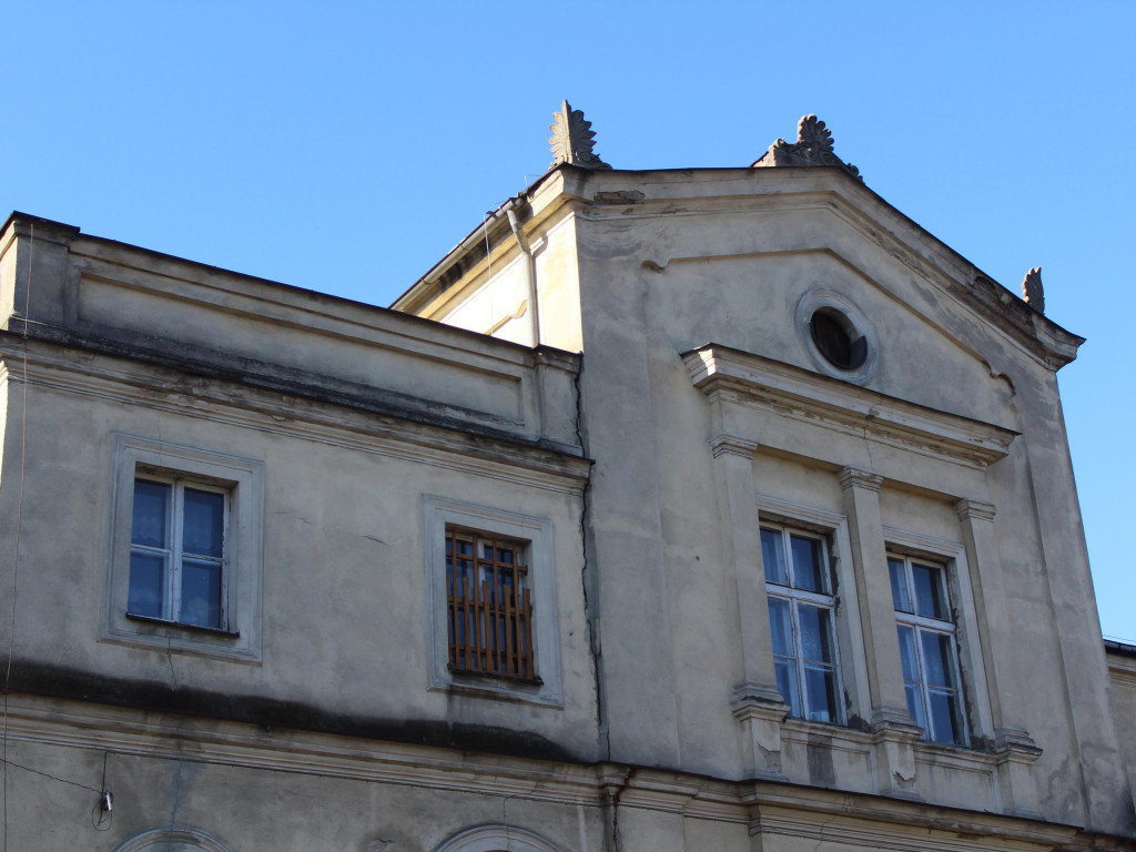 Wyruszamy na szlak (7) - opowieść o historii i najbliższej przyszłości nekielskiego pałacu