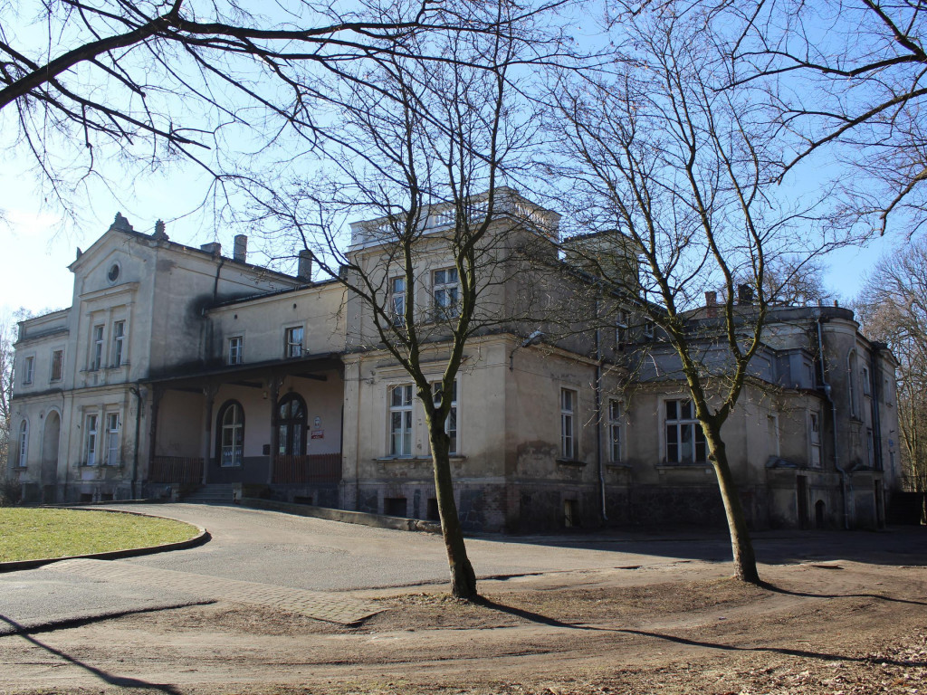 Wyruszamy na szlak (7) - opowieść o historii i najbliższej przyszłości nekielskiego pałacu