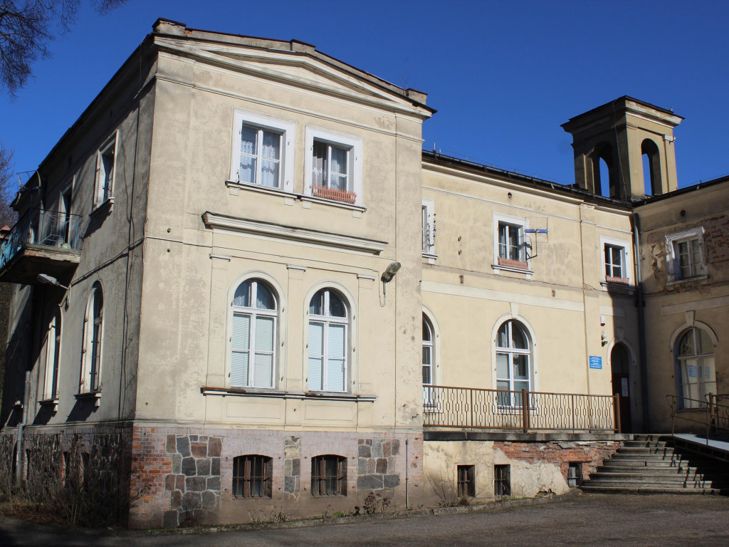 Wyruszamy na szlak (7) - opowieść o historii i najbliższej przyszłości nekielskiego pałacu
