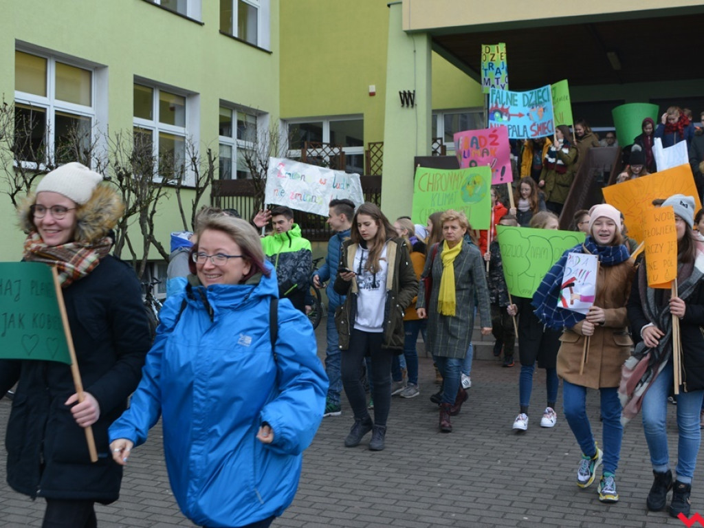 To były wagary w obronie własnej przyszłości. Młodzieżowy Strajk Klimatyczny na naszych ulicach