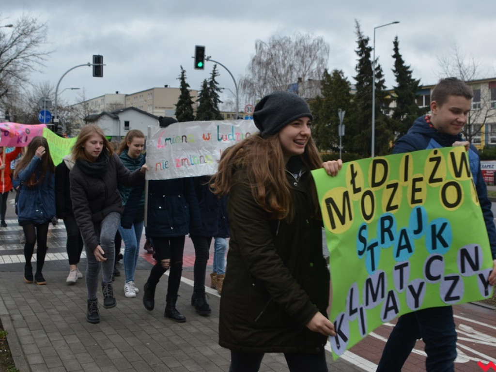 To były wagary w obronie własnej przyszłości. Młodzieżowy Strajk Klimatyczny na naszych ulicach