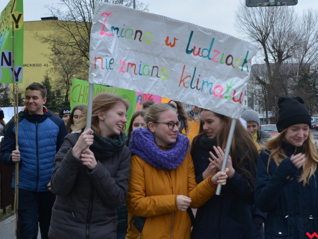 To były wagary w obronie własnej przyszłości. Młodzieżowy Strajk Klimatyczny na naszych ulicach