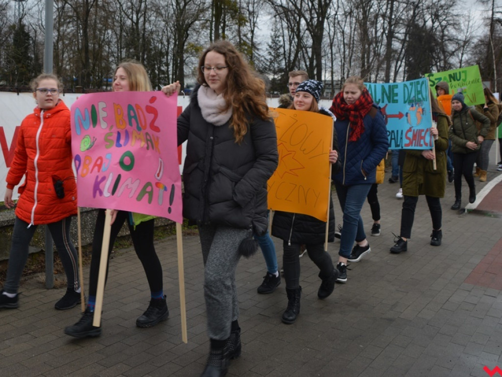To były wagary w obronie własnej przyszłości. Młodzieżowy Strajk Klimatyczny na naszych ulicach