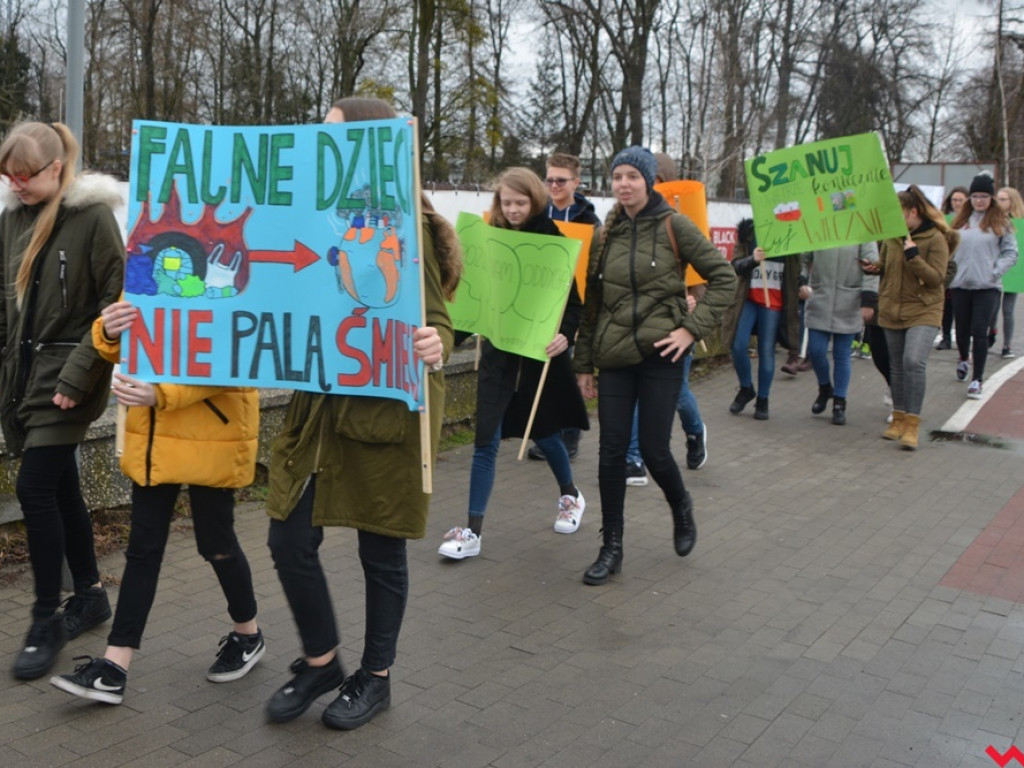 To były wagary w obronie własnej przyszłości. Młodzieżowy Strajk Klimatyczny na naszych ulicach