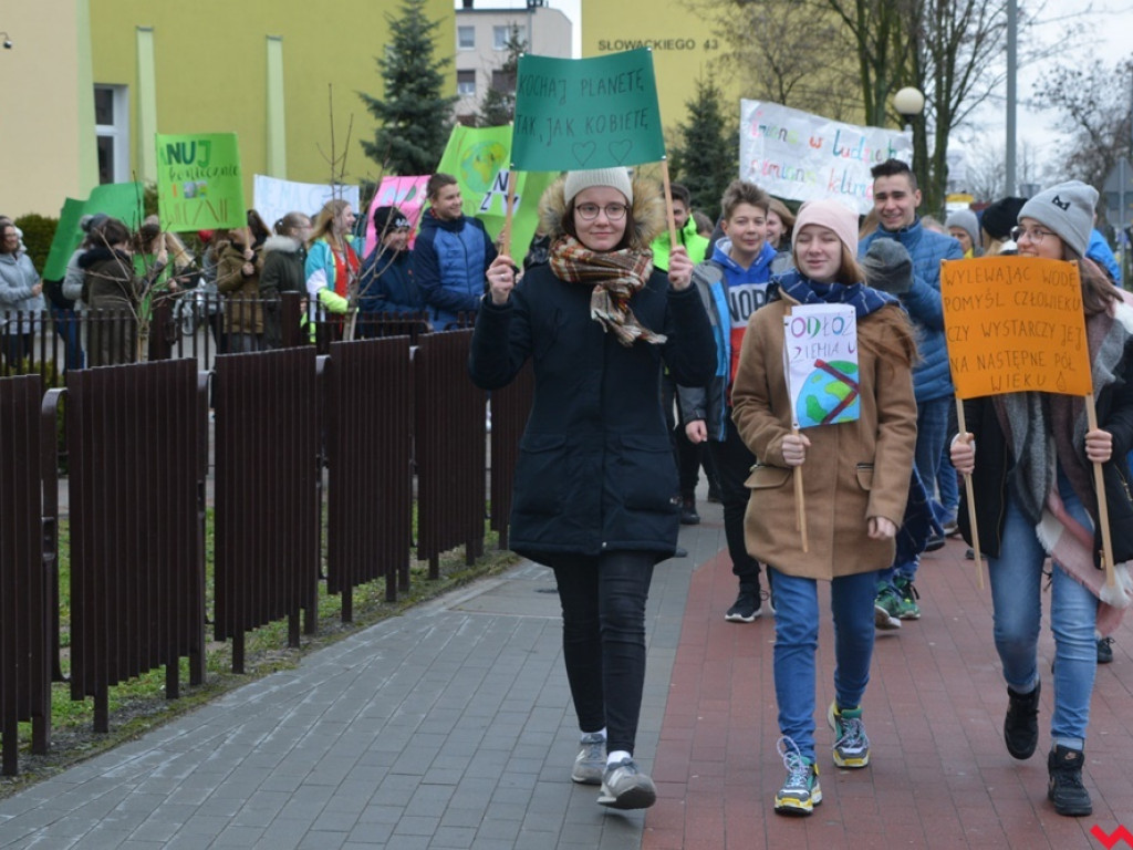 To były wagary w obronie własnej przyszłości. Młodzieżowy Strajk Klimatyczny na naszych ulicach