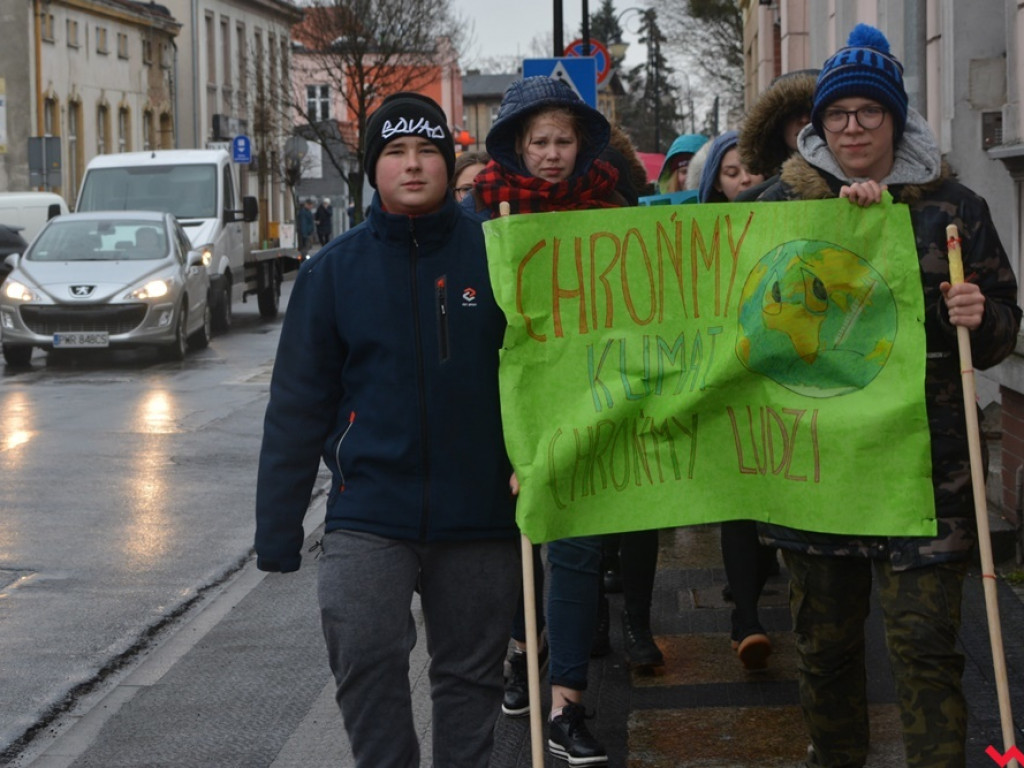 To były wagary w obronie własnej przyszłości. Młodzieżowy Strajk Klimatyczny na naszych ulicach