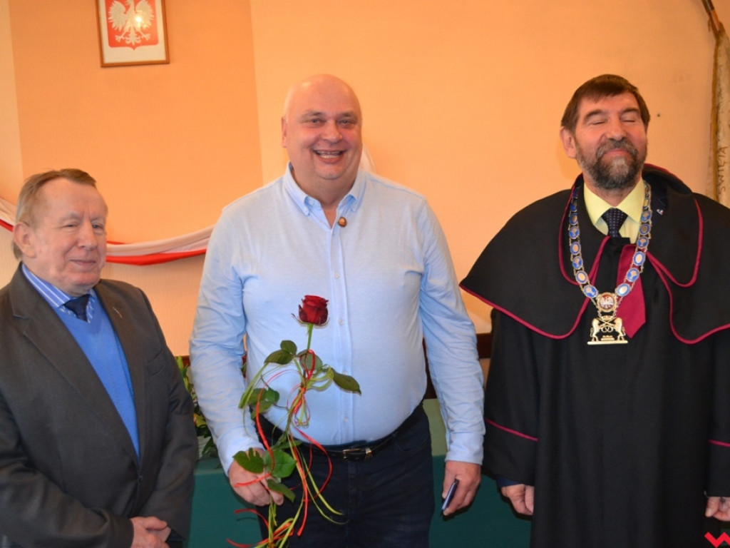 Kazimierz Podlewski odebrał platynowy medal, a Marian Gawron podziękował za współpracę