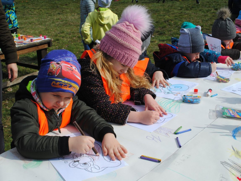 Dzieci z całej Wielkopolski powitały wiosnę w Grzybowie