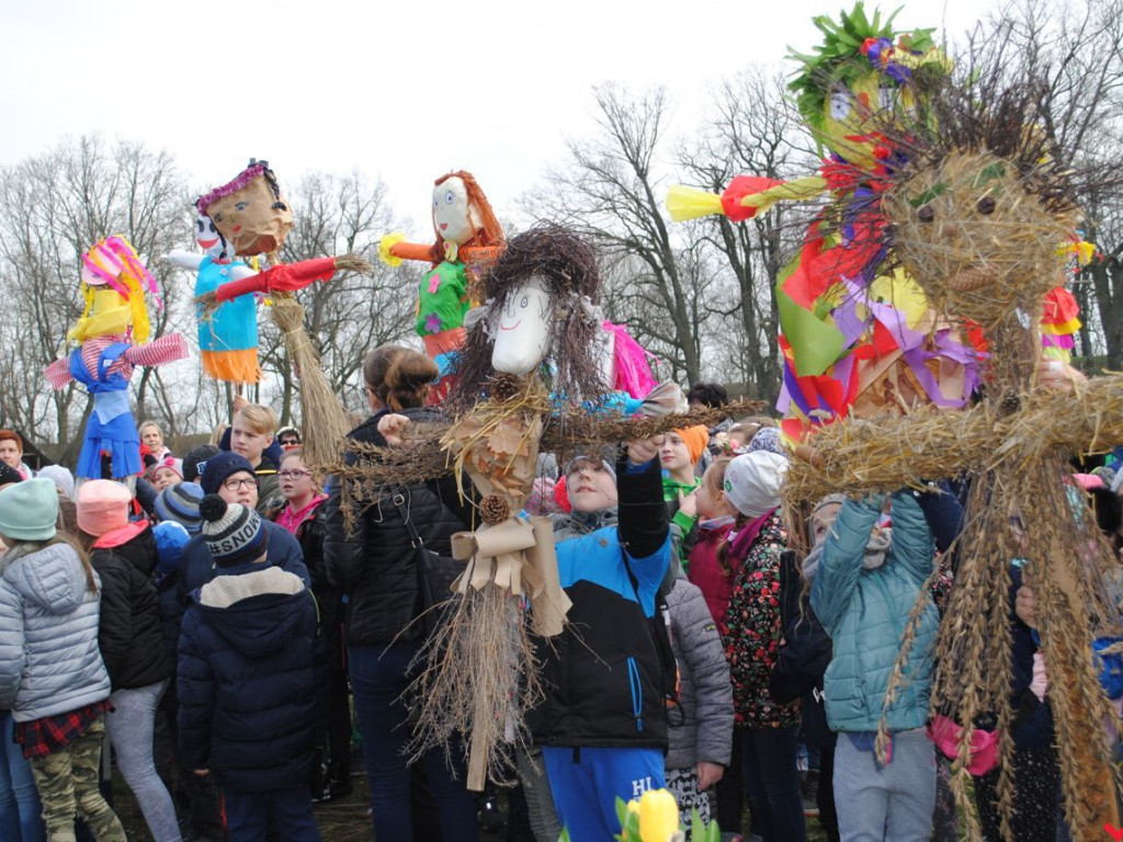 Dzieci z całej Wielkopolski powitały wiosnę w Grzybowie
