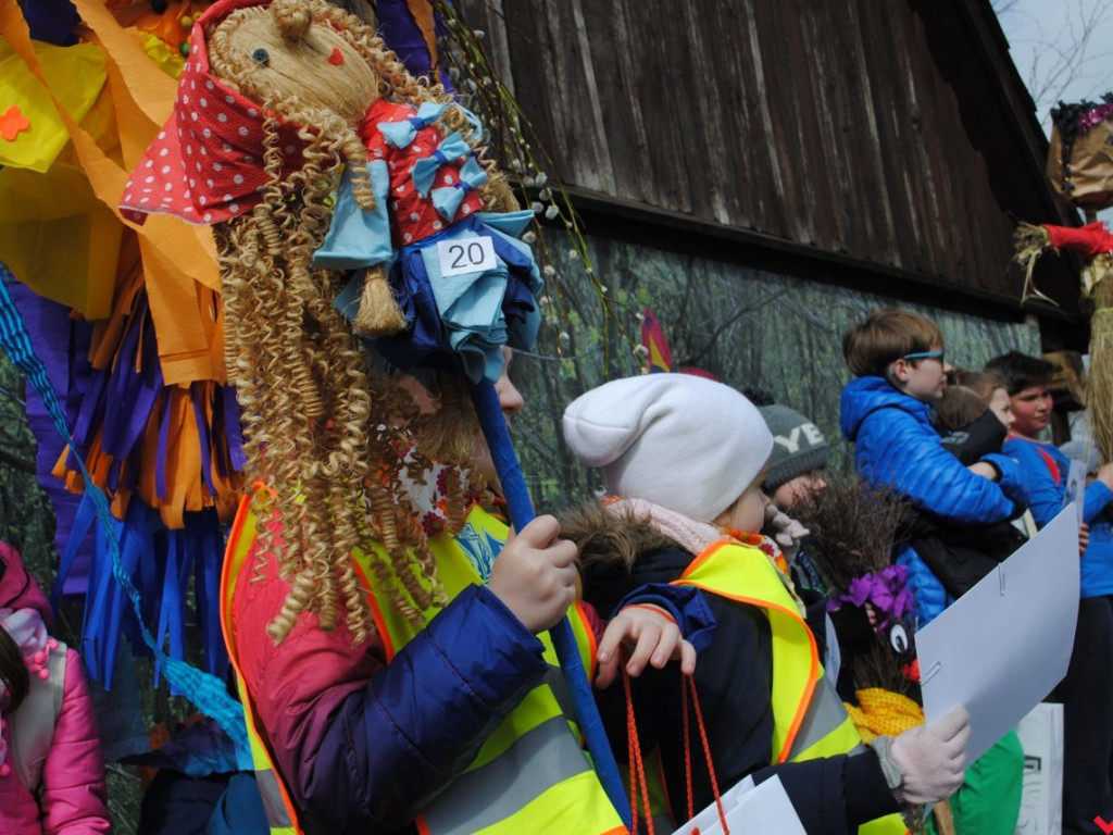 Dzieci z całej Wielkopolski powitały wiosnę w Grzybowie