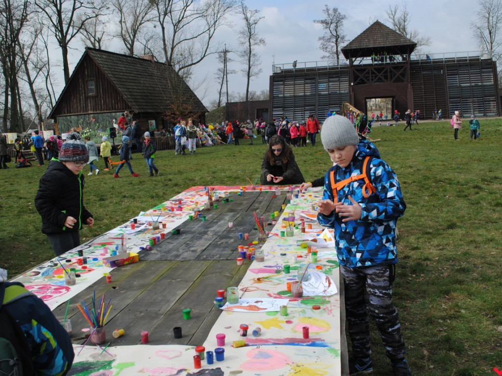 Dzieci z całej Wielkopolski powitały wiosnę w Grzybowie