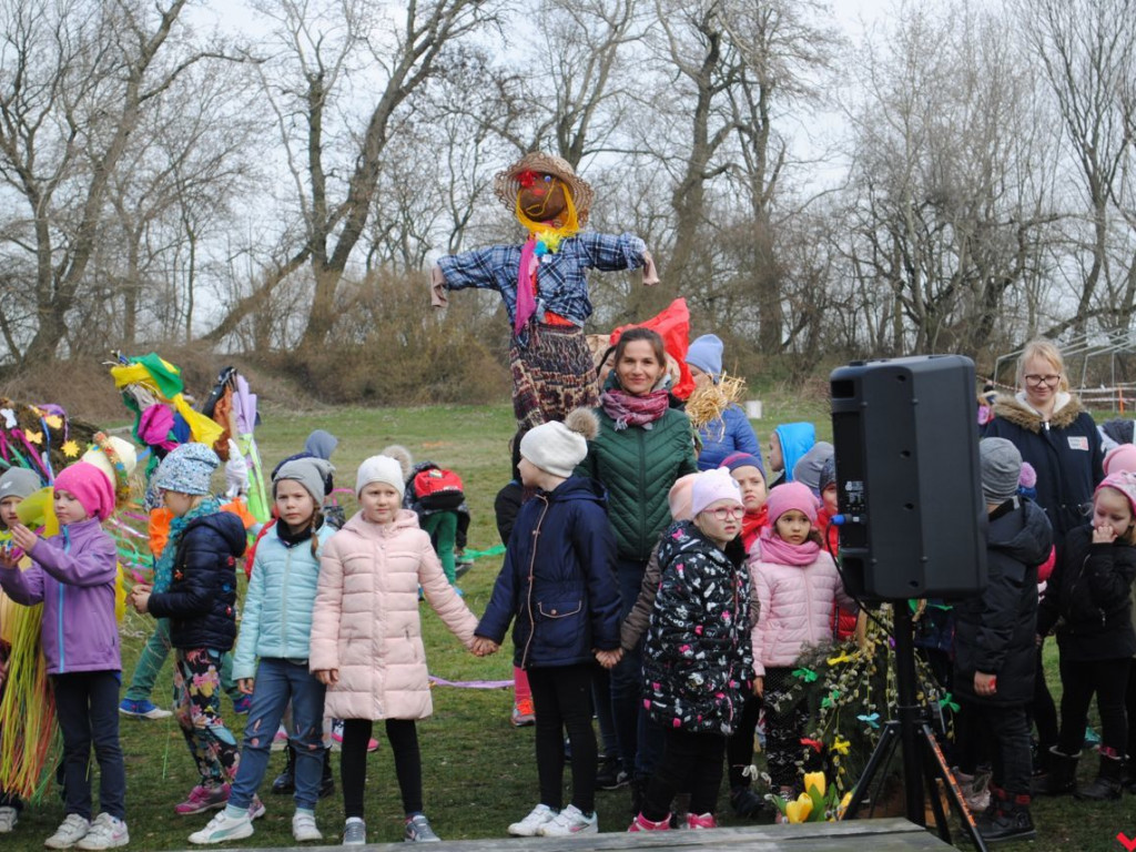 Dzieci z całej Wielkopolski powitały wiosnę w Grzybowie