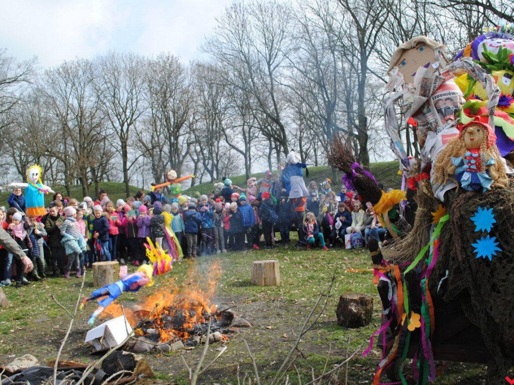 Dzieci z całej Wielkopolski powitały wiosnę w Grzybowie