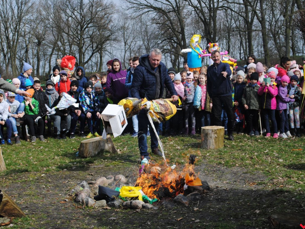 Dzieci z całej Wielkopolski powitały wiosnę w Grzybowie