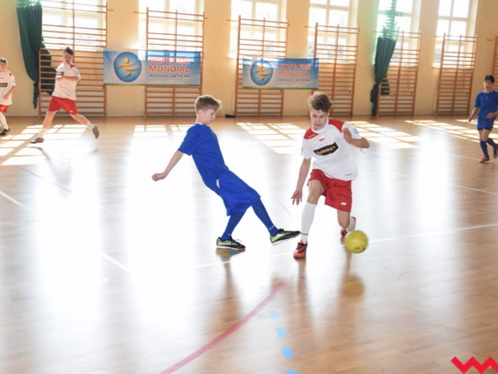 Horyzont Kołaczkowo wygrywa turniej piłkarski Łukasza Fabiańskiego