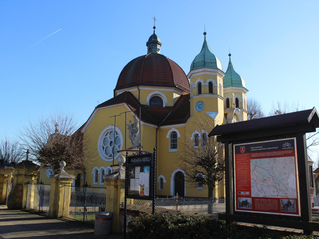 Wyruszamy na szlak (8) - nietypowa bryła, czyli kościół św. Andrzeja Apostoła w Nekli