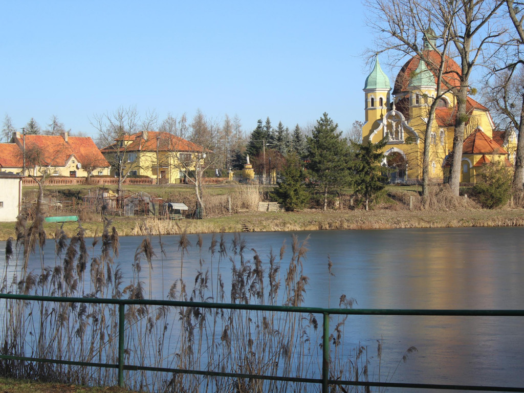 Wyruszamy na szlak (8) - nietypowa bryła, czyli kościół św. Andrzeja Apostoła w Nekli