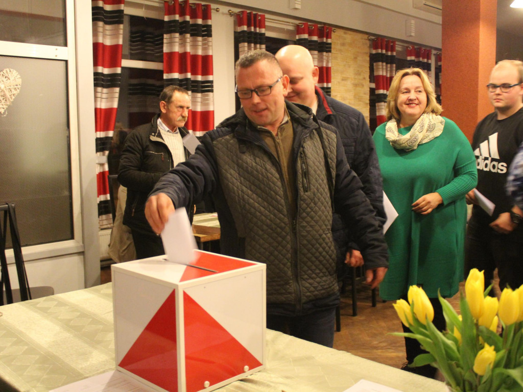 Czesław Kozielski triumfuje w Targowej Górce. Był jednym z dwóch kandydatów