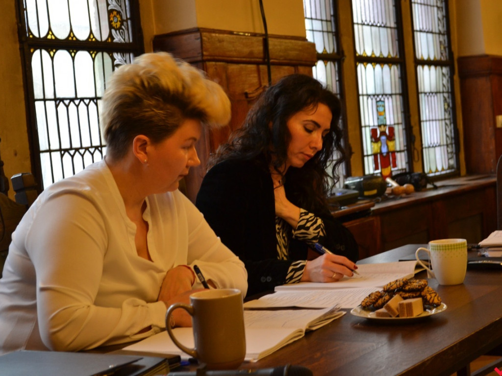 Burmistrz Tomasz Kałużny wyjaśnia przyczyny podwyżek za śmieci