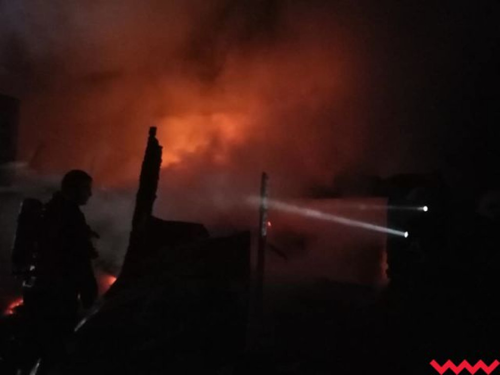 Ktoś podpalił stodołę. Zostały tylko zgliszcza. Właściciel obiecuje nagrodę za pomoc w ujęciu sprawcy