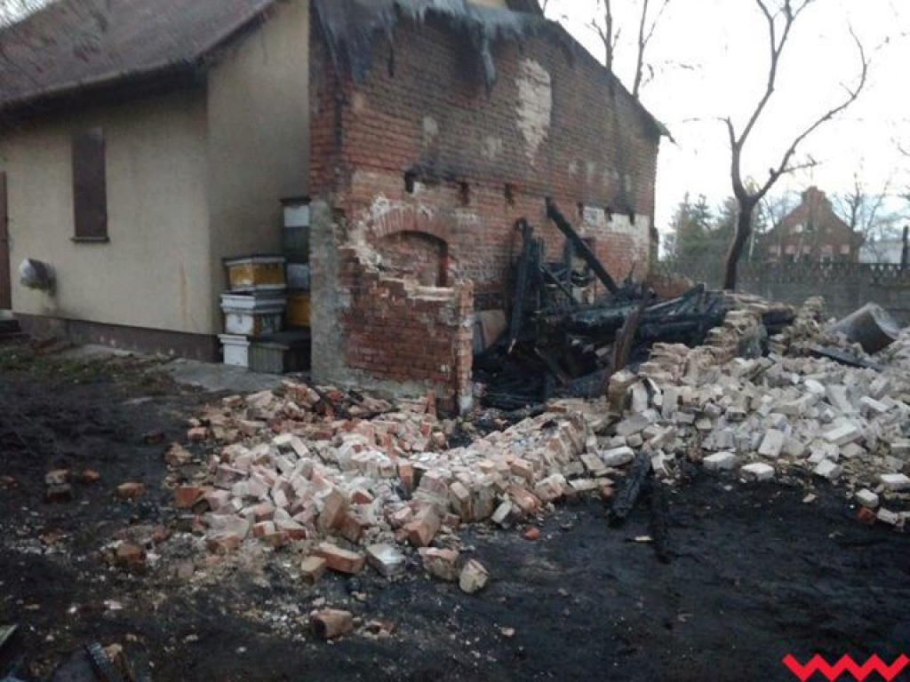 Ktoś podpalił stodołę. Zostały tylko zgliszcza. Właściciel obiecuje nagrodę za pomoc w ujęciu sprawcy