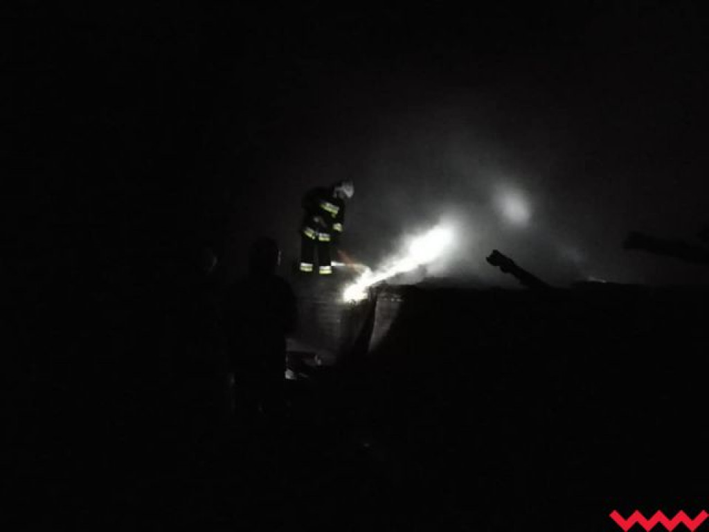 Ktoś podpalił stodołę. Zostały tylko zgliszcza. Właściciel obiecuje nagrodę za pomoc w ujęciu sprawcy